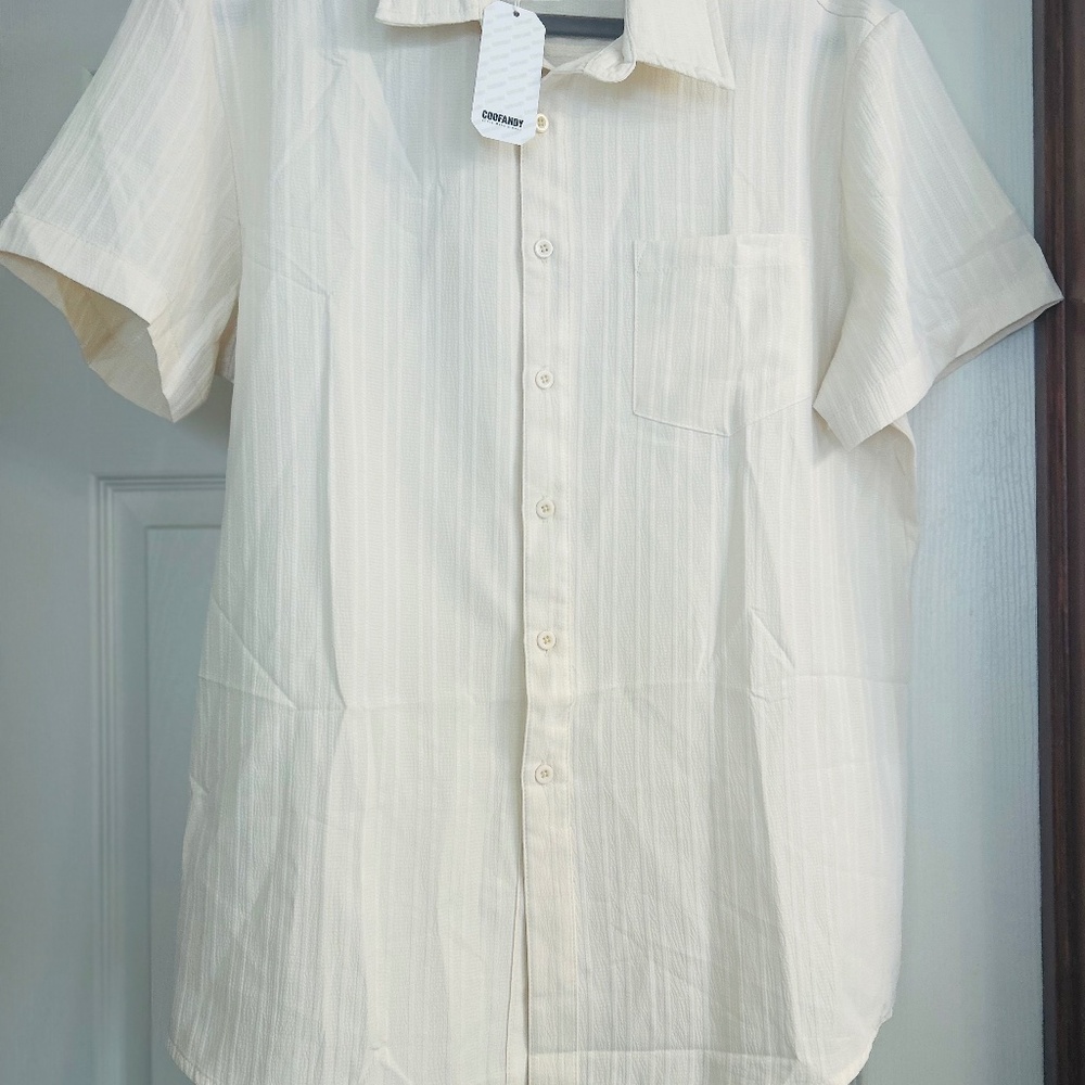 Coofandy Men’s Beach Short Sleeve Shirt     New With Tags